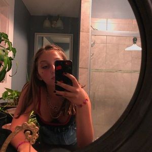 Meet your Posher, Tara